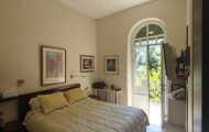 assets/images/properties/ER33 Main Floor Room2 Pic1 (CapitIL) (2).jpg